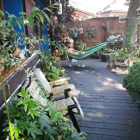 Holiday home Niezwykly Domek W Gorach Nad Jeziorem Z Kinem Domowym I Hamakami Miedzybrodzie Zywieckie
